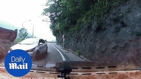 Driver narrowly avoids head-on smash on dangerous mountain road
