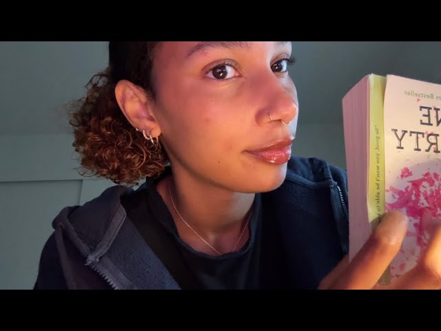 asmr ~ book tapping (CUSTOM VID ANNOUNCEMENT *read description*) 💜