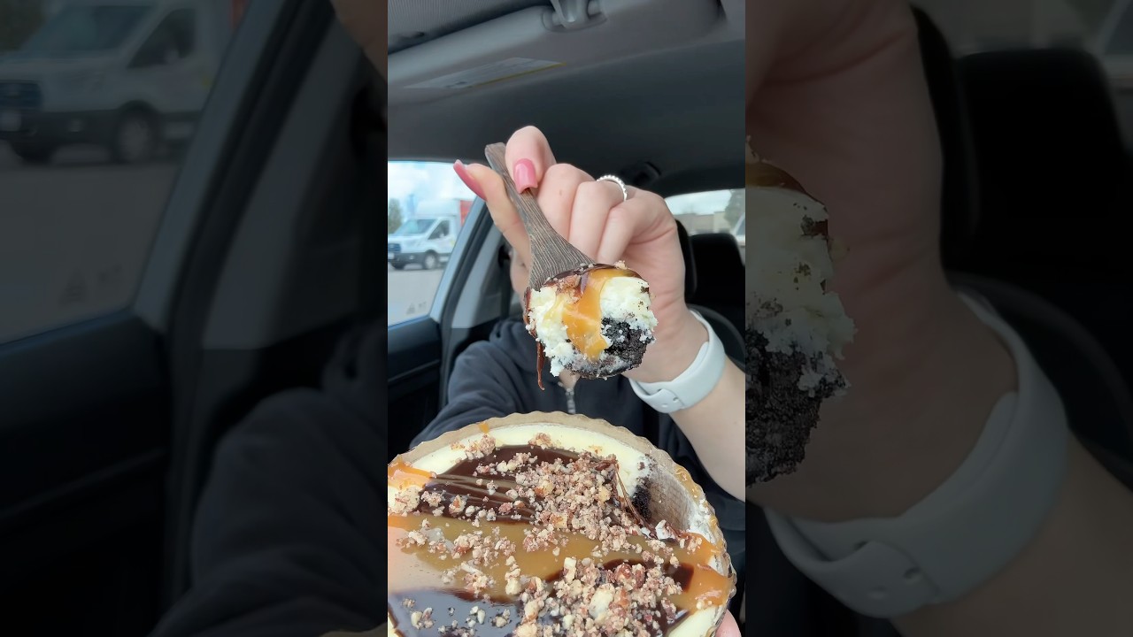 turtle cheesecake at crumbl! 