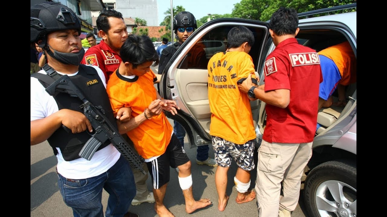 Perampok Berpedang Satroni Minimarket di Kota Tangerang