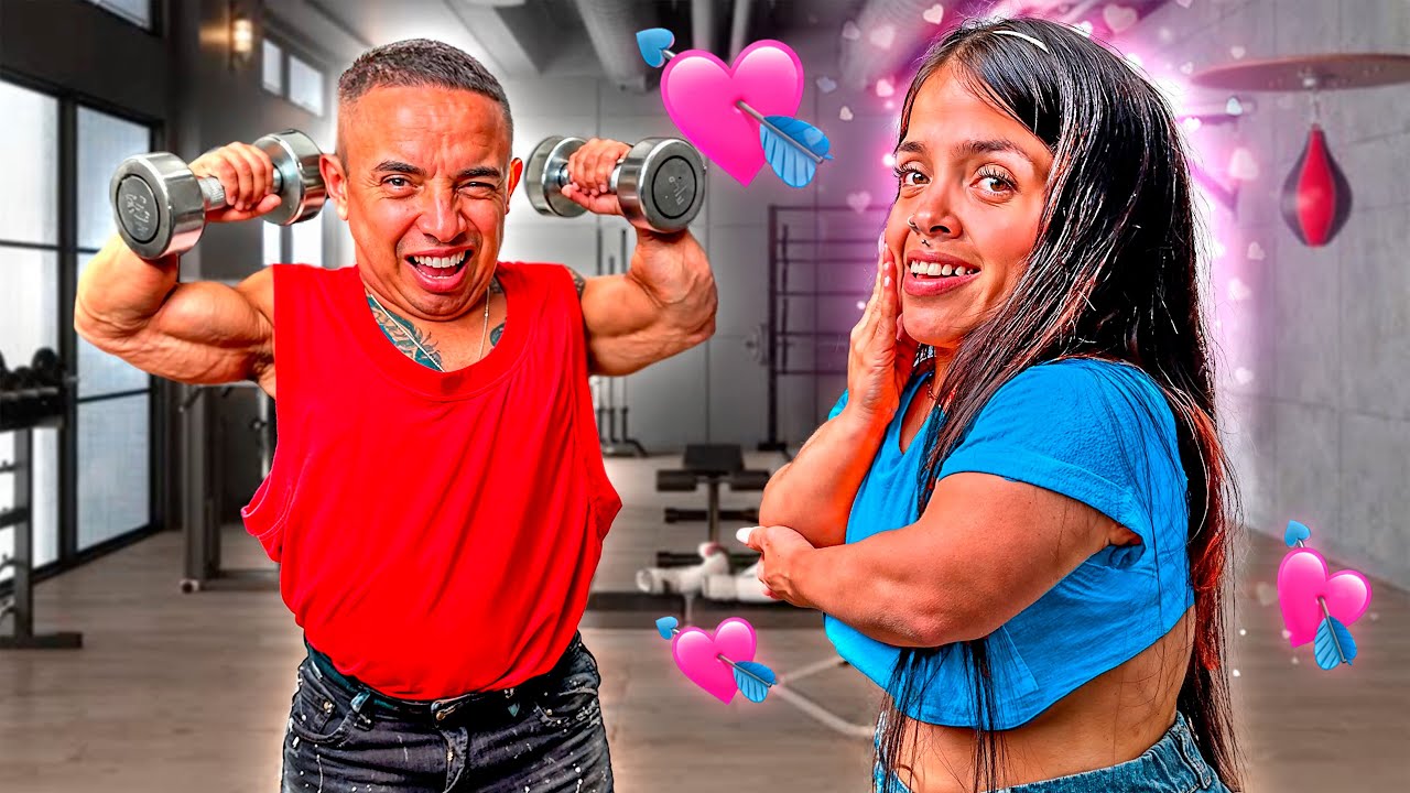 CARAMELITO SE ENAMORA de SU ENTRENADORA del GYM * ¡ES ENANA!