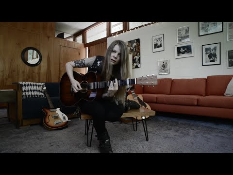 Sarah Shook &amp; the Disarmers - Heal Me (Official Music Video)