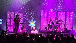 Still Woozy  Set 4k loveseat Tour  Greek Theatre 10142024