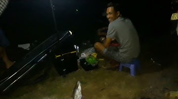 Bến nọc, hóc môn  đường trung đông 8,ae dính trê, tra một đêm câu đông vui