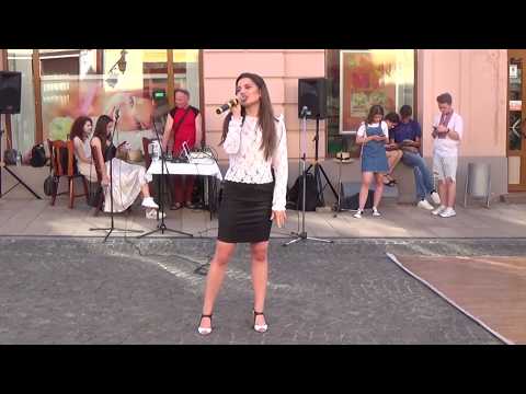 Наталія Руснак Я своє серце віддам лиш тобі Благодійний концерт З Україною в серці