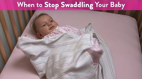 When to Stop Swaddling Your Baby | CloudMom