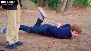 ولد صغير أمنيته ان يصبح ساحر 🧙🏼فيقرر الدخول لمدرسة لتعليم السحر وخفة اليد✨||ملخص فيلم 🎦 𝐌𝐚𝐠𝐢𝐜 𝐂𝐚𝐦𝐩‎