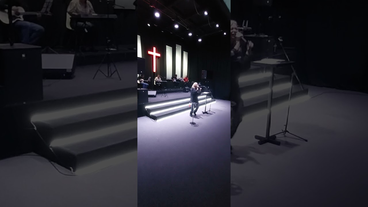 Вечер поклонения 9.04.2025. Ведет Светлана Михайлова и Вадим Назаров.