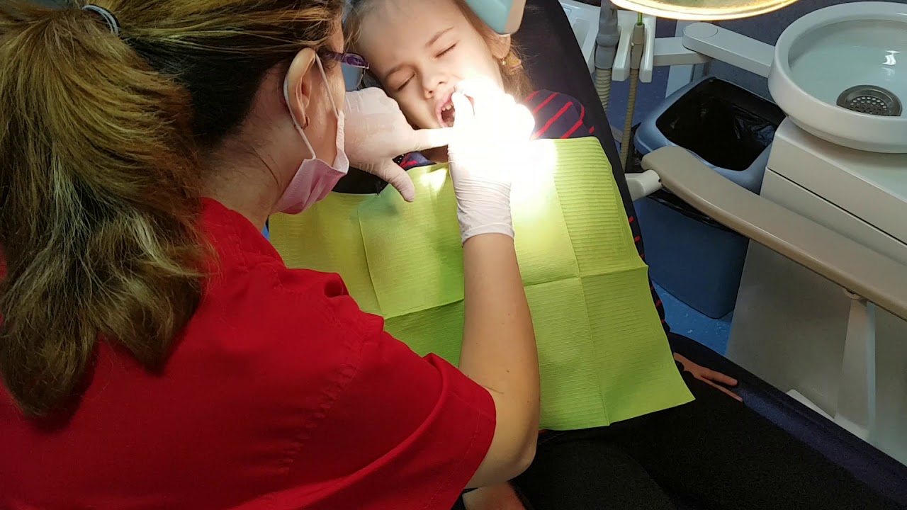 Sonia la dentist