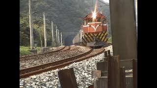 2004.03.17 14:43 侯硐,貨列,R155