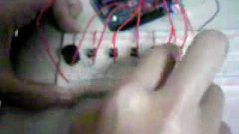 arduino piano show(小蜜蜂)