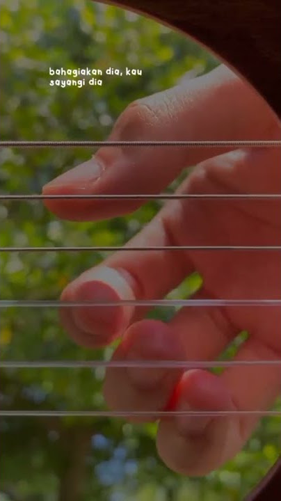 aku bukan jodohnya... -cover gitar- #storywakekinian #shortsvideo #fyp #storywa #bucin #shorts