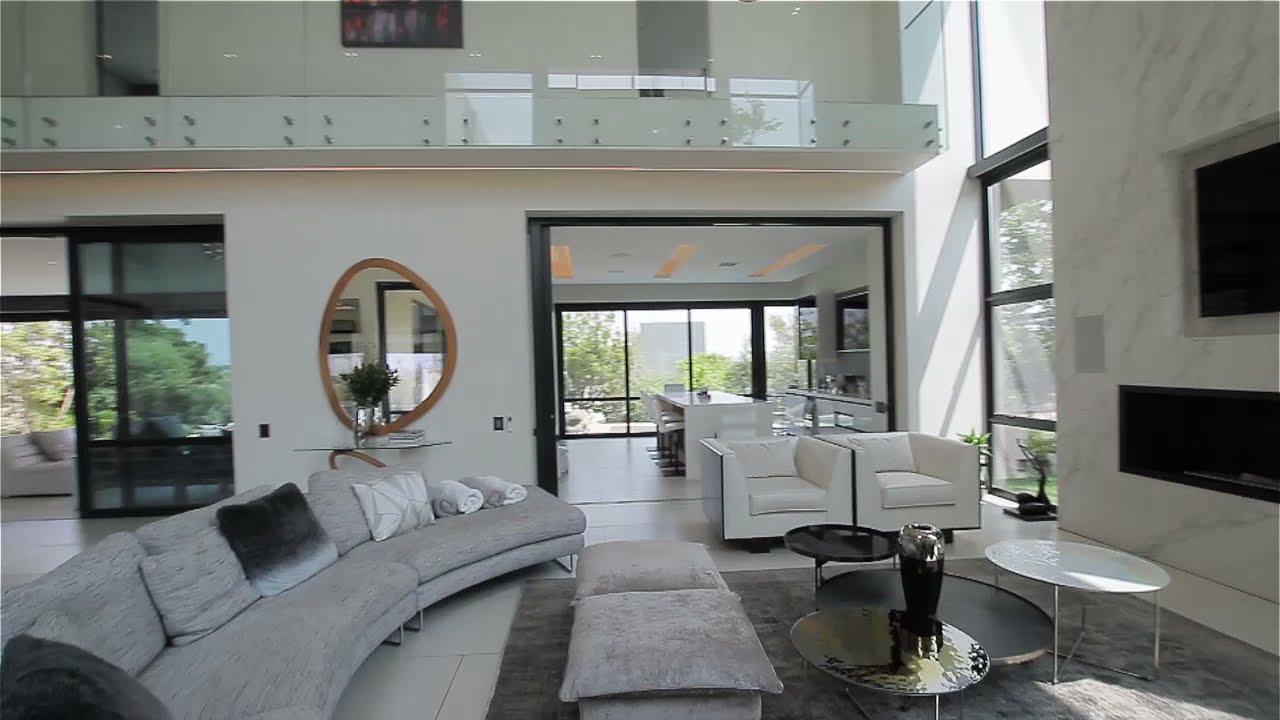 4 Bedroom House For Sale in Steyn City, Sandton