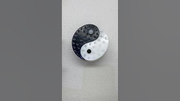 They say only a few best headphones can hear the sounds in this…#asmr #shorts #satisfying #pimple