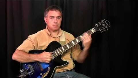 Walter Wanderley "So Nice (Summer Samba)" guitar lesson @ Guitarinstructor.com (excerpt)