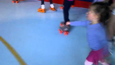 Victoria roller skating first time ever - full lap...