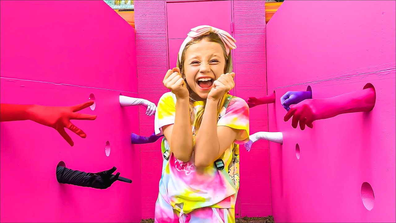 ناستيا تساعد والدها في الهروب من المتاهة