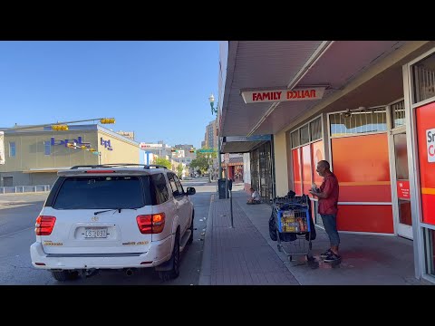 Why is this US-Mexico Border City So Empty? : Walking El Paso, TX