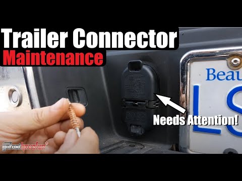 Video: Paano mo linisin ang isang 7 way trailer connector?