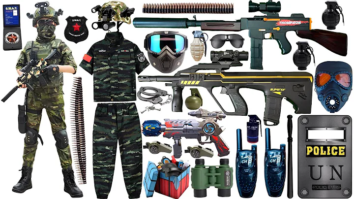 Unboxing of SWAT weapons toy set, including Thompson submachine gun, Barrett sniper rifle, AUG rifle