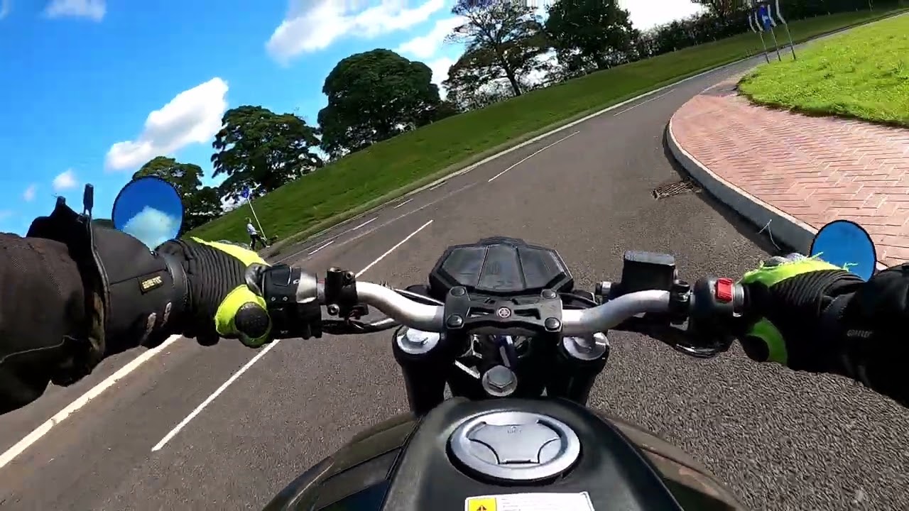 2017 Yamaha MT 125 Walkaround & Test Ride