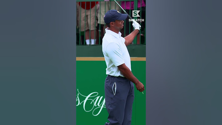 Fans serenade Tiger Woods 🎶🐅🎶