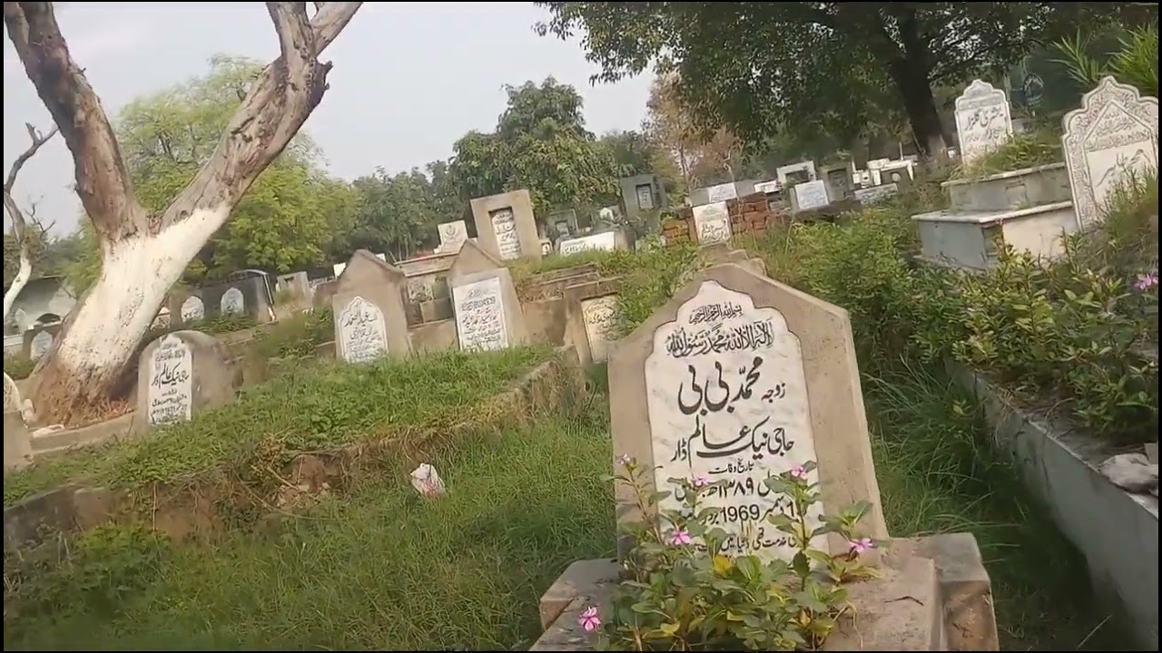 history of markazi graveyard in jehlam
