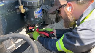 HOW TO CHECK POWER ON DETROIT SERIES 60 ECM (computer)