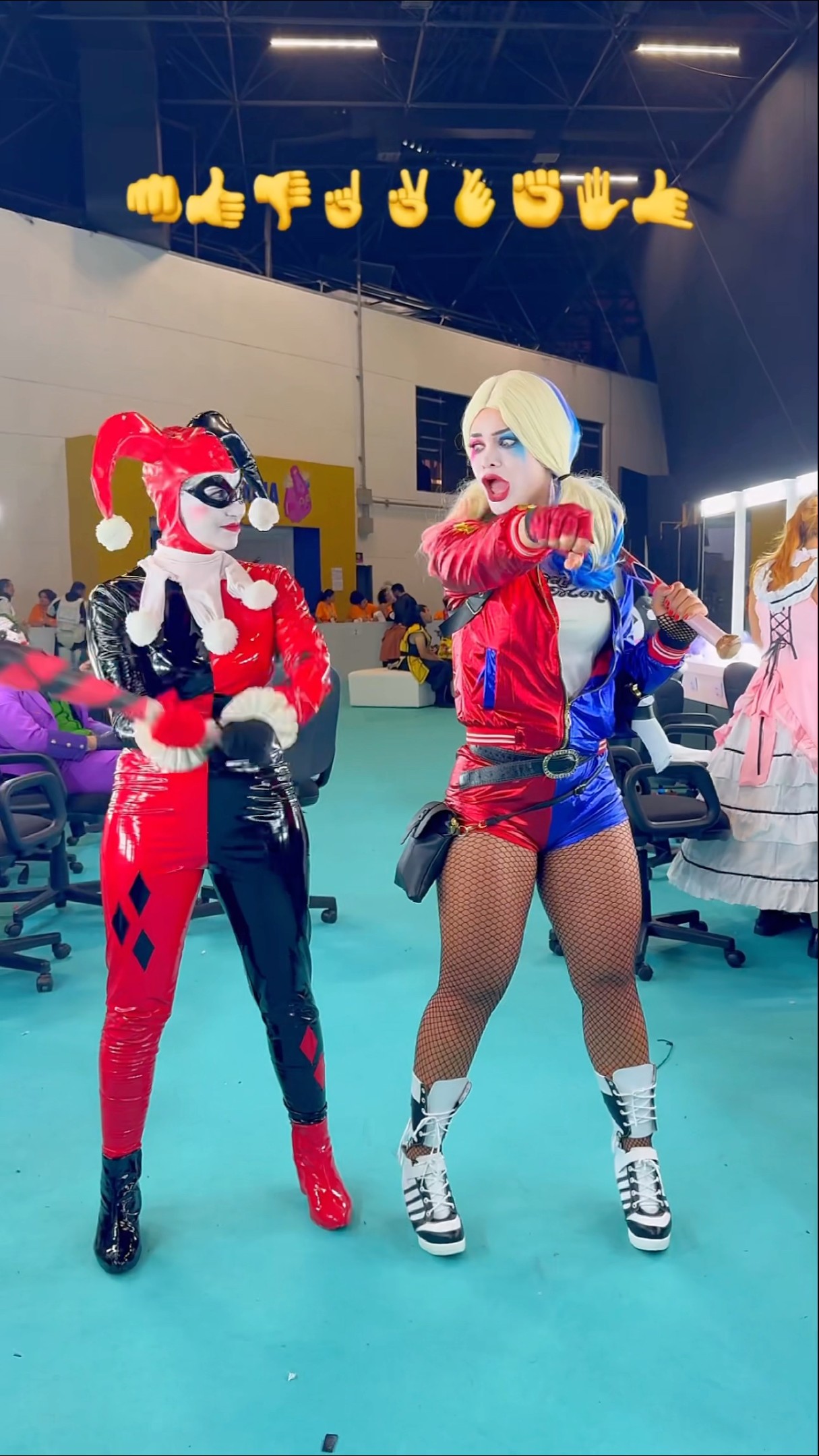Não consegui nem fazer as mãos. Vocês conseguiram? ?? #harleyquinn #arlequina #tutorial