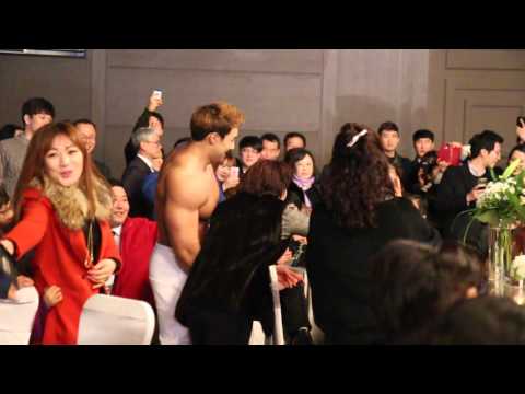 Musclemania Bikini pro miri Jung Wedding ceremony guest celebration stage