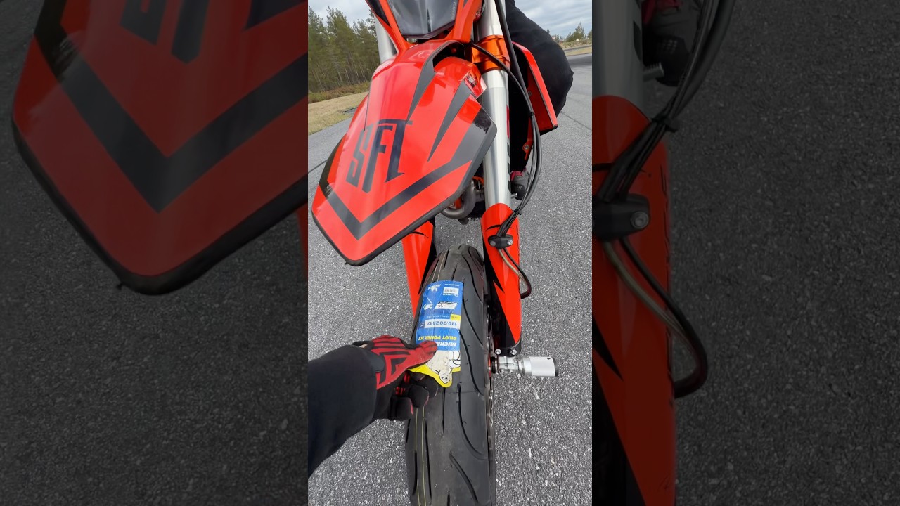 Double sticker removal🛞💨