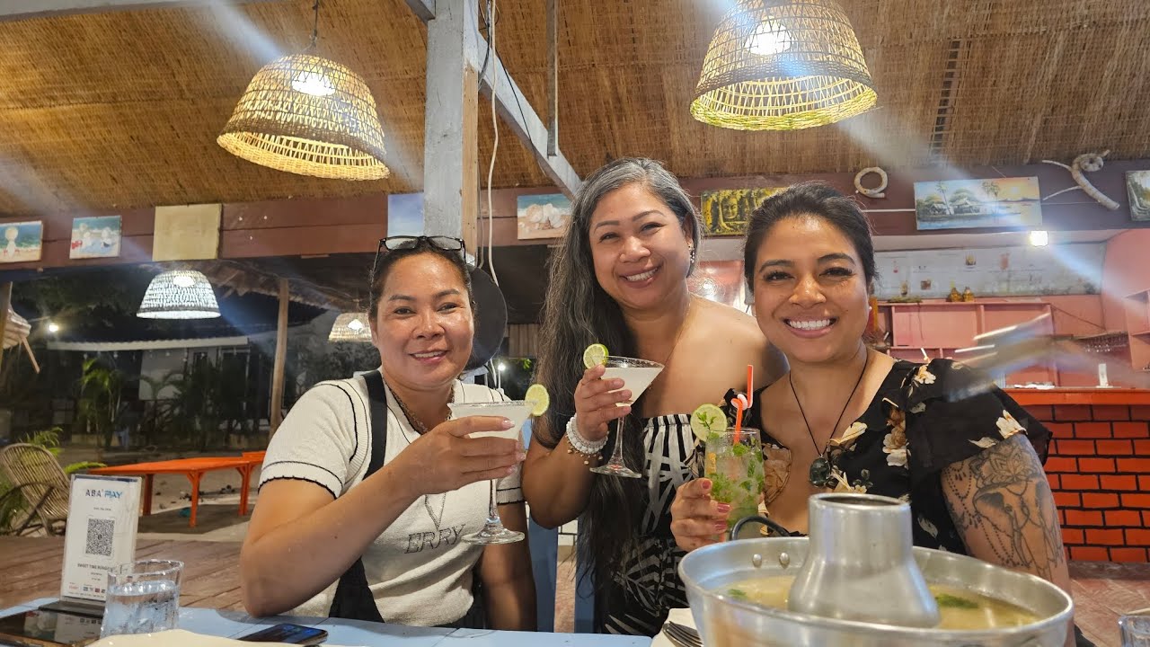 Прибыли на остров Ко Ронг Санлоем.