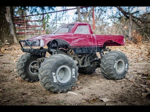 axial scx10 monster truck