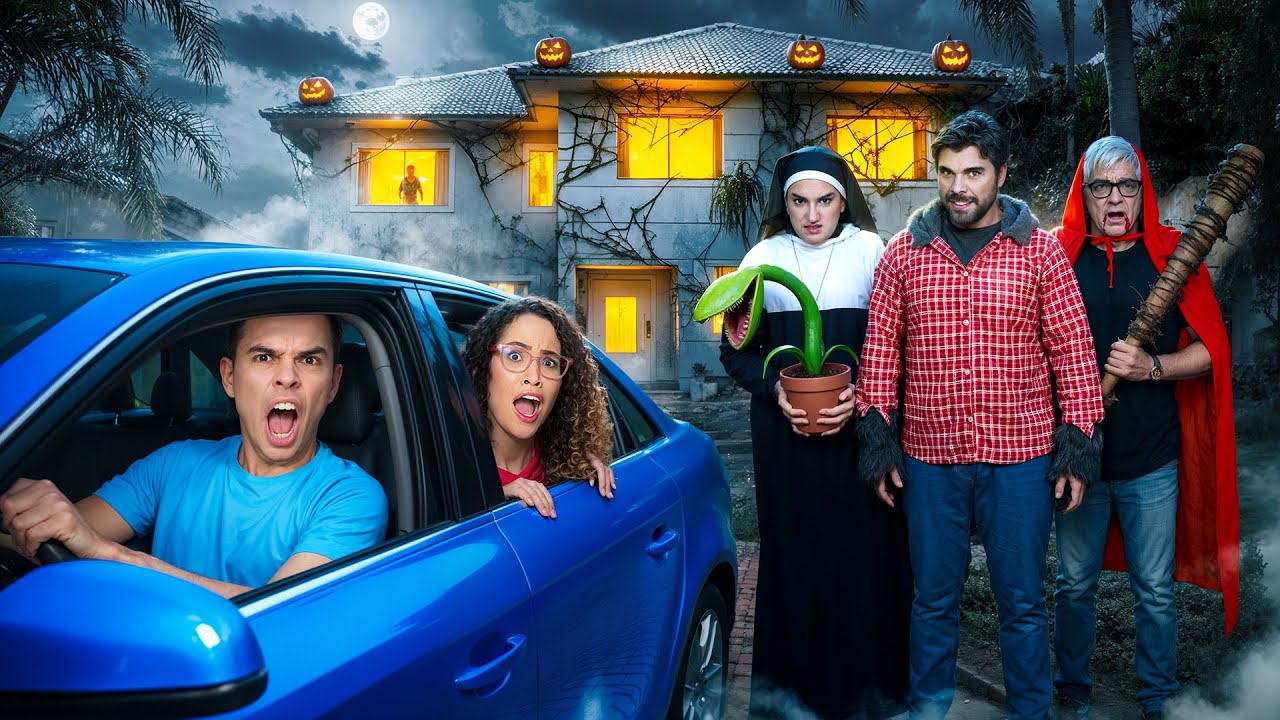 O VIZINHO MALUCO INVADIU A MANSÃO E PREPAROU ALGO BIZARRO PARA O HALLOWEEN!