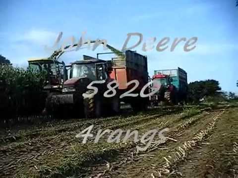 ensilage 2010 avec une John Deere 5820 4 rangs