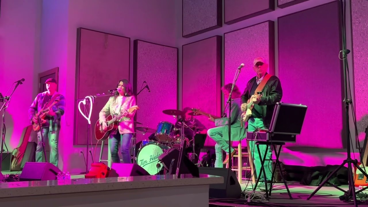 Rhonda Hart covering “These Boots are Made For Walkin’”