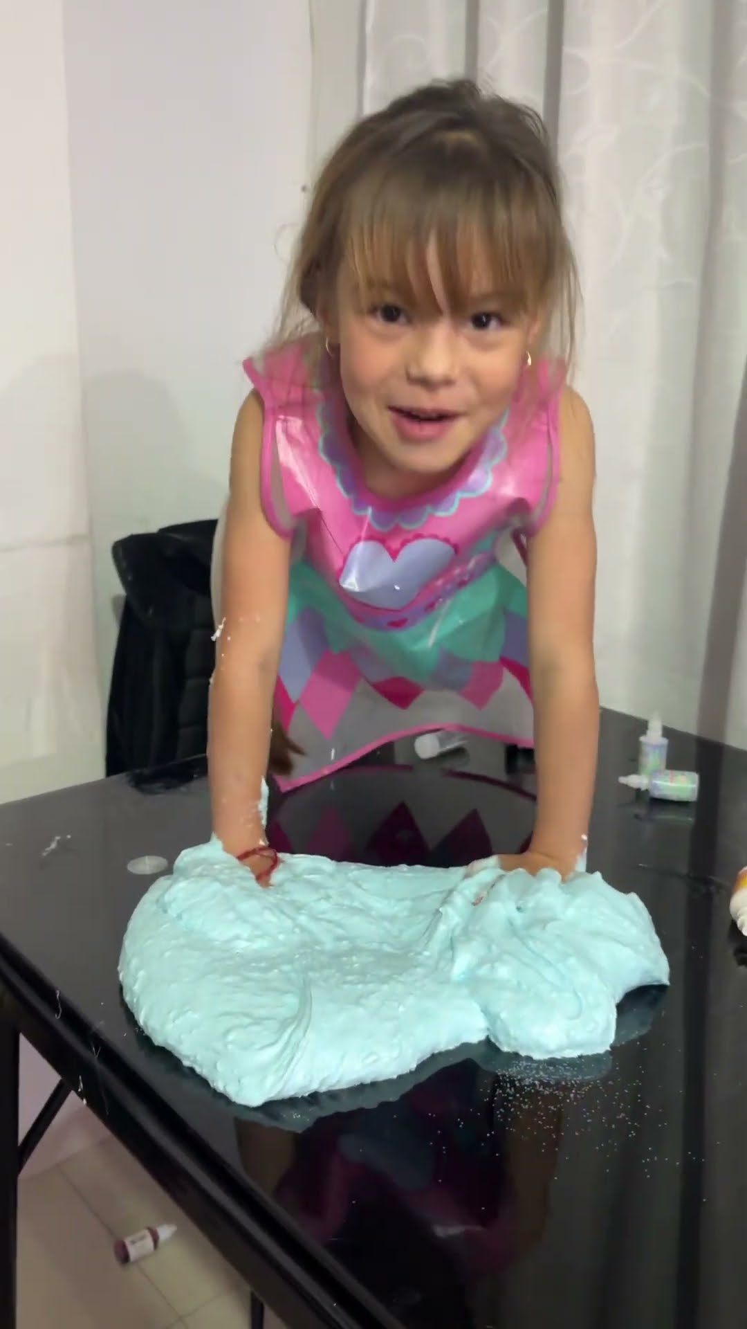 Kendall que está haciendo #humor #cosasdefamilia #comedia #cosasdecasa #funny #shortviral
