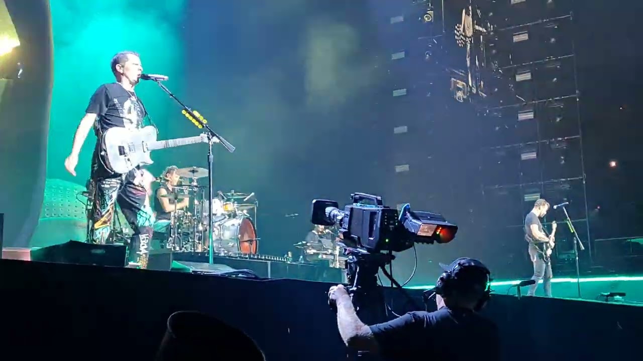Muse - Compliance 02/10/23 live London O2 2023