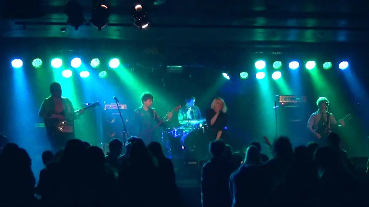 "Beautiful Dangerous" cover + drum solo @ Rockclub...