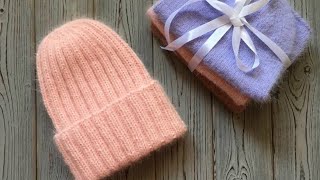 :   !     . KNITTED HAT