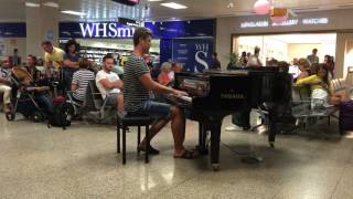 Video-Miniaturansicht von „Street Piano: Pirates of the Caribbean“