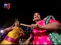 TV5 Anchors Dandiya Performance At Karthika Deepa Mahotsavam | Shiva Parvathula Kalyanam 2017