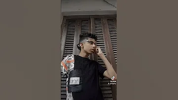 بشكي لي البحر همي طلع السمك وي شخرلي 