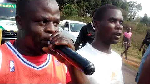 SAMMY MANG'ARA PERFORMING DURING CAMPAIGN TIME KABUCHAI $ MATUNGU(2)