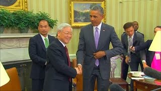 TBT Đảng CSVN Nguyễn Phú Trọng đối thoại với TT Obama về thương mại, biển Đông, nhân quyền