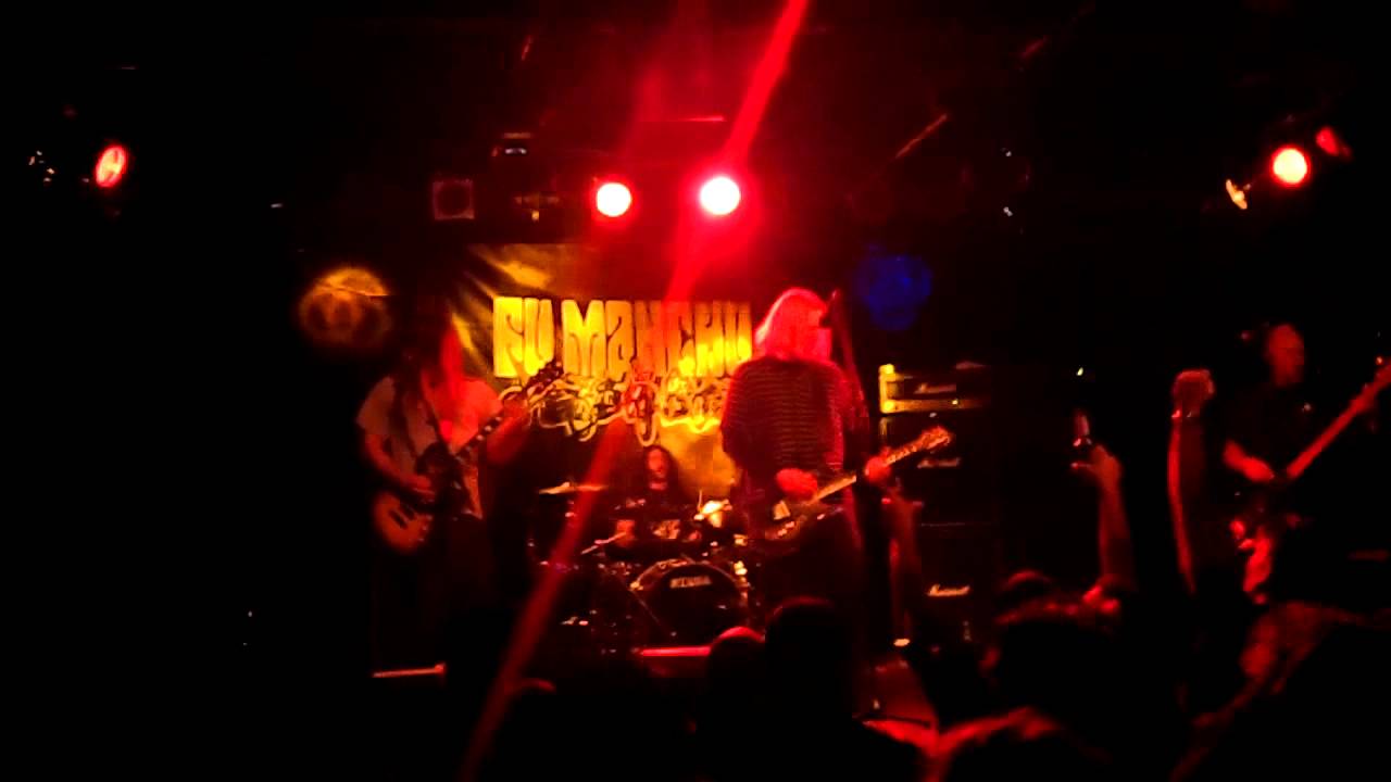 Fu Manchu performing Regal Begal