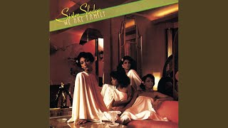 Miniatura de vídeo de "Sister Sledge - Somebody Loves Me (1995 Remaster)"