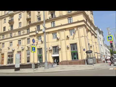 Москва. Поездка на такси по Земляному Валу.