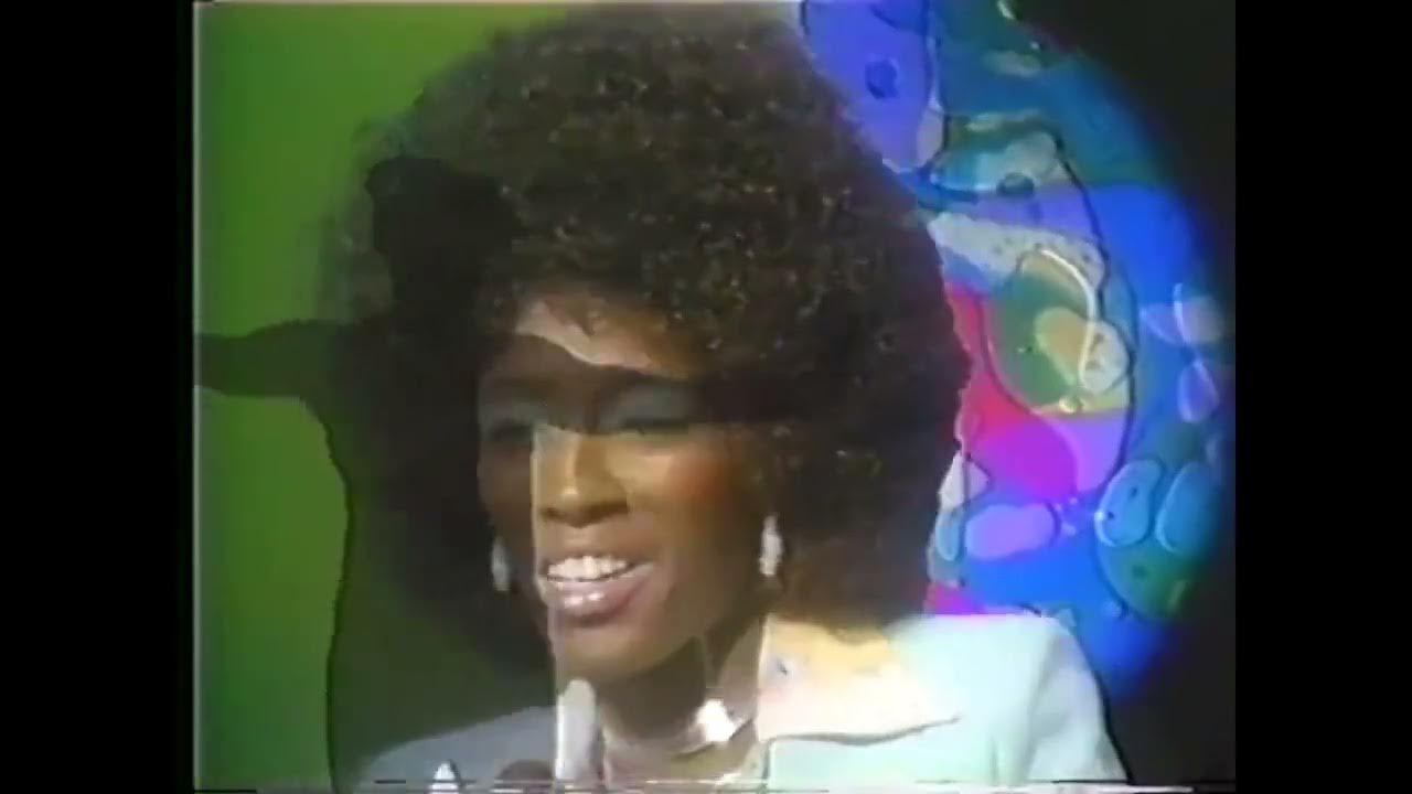 Gwen McCrae Rockin' Chair (live, 1975) YouTube