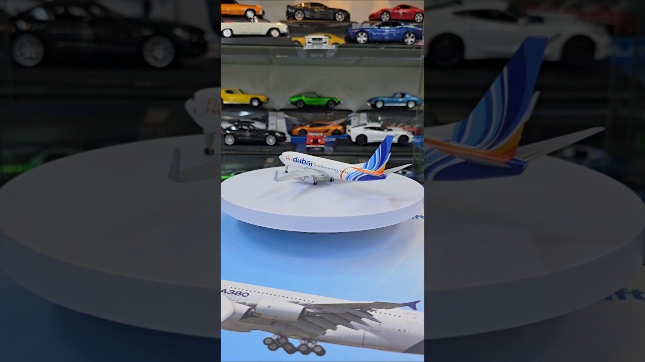 Flydubai Boeing 737 Diecast 